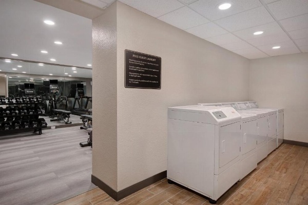 Candlewood Suites Columbia-Ft. Jackson, an IHG Hotel image 14