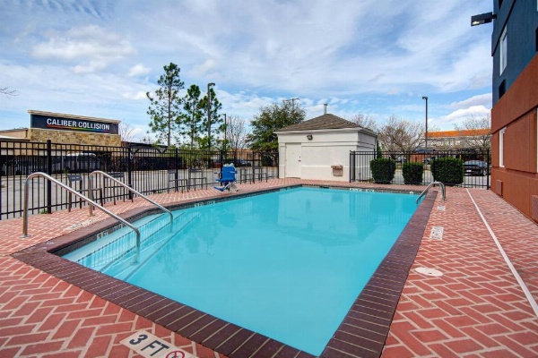 Candlewood Suites Columbia-Ft. Jackson, an IHG Hotel image 28