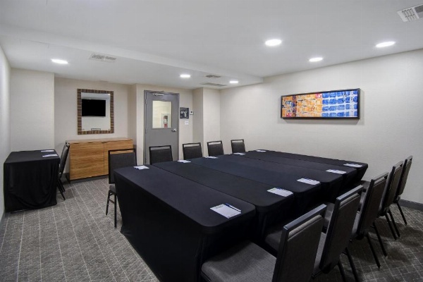 Candlewood Suites Columbia-Ft. Jackson, an IHG Hotel image 30